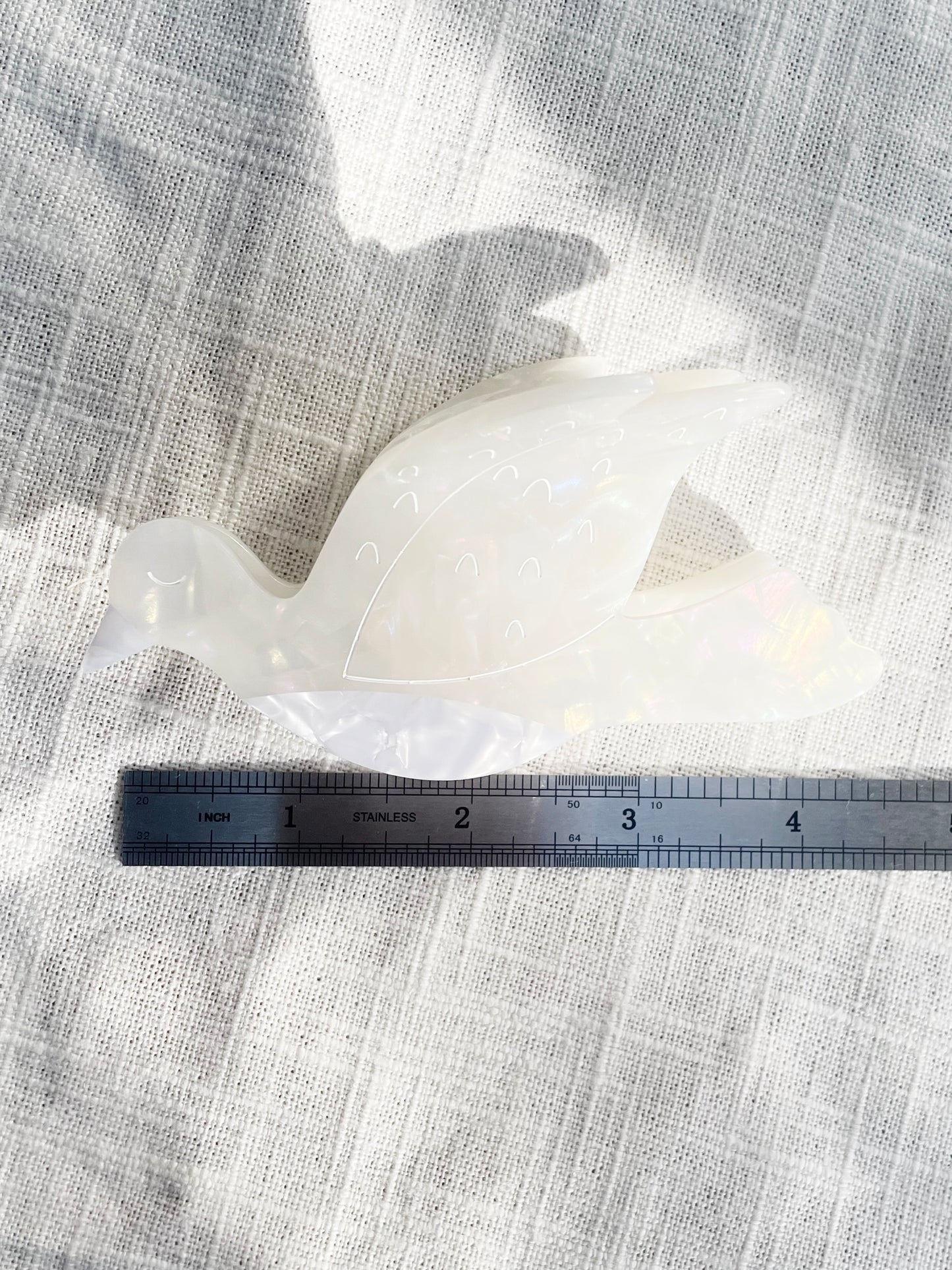 Dove Claw Clip 🕊️