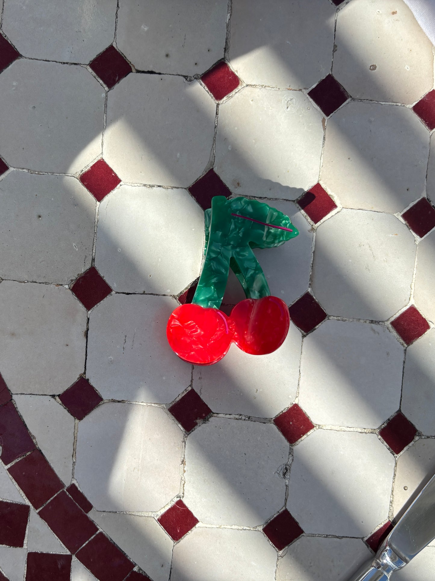 Cherry Claw Clip // Cellulose Acetate