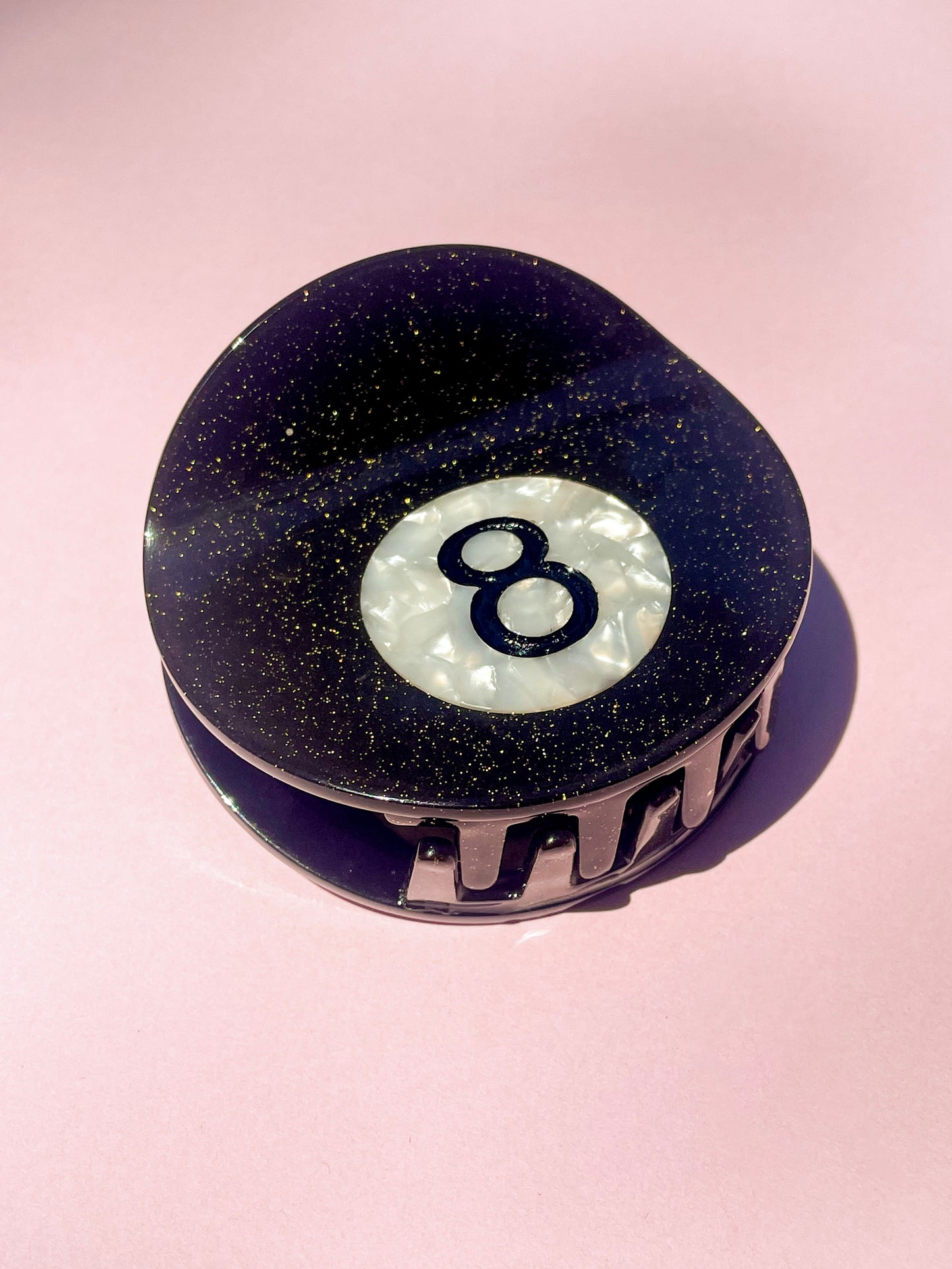 Magic 8 Ball Claw Clip