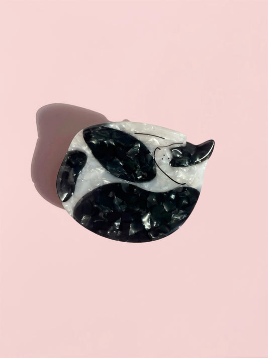 Sleeping Cat Claw Clip // Cellulose Acetate