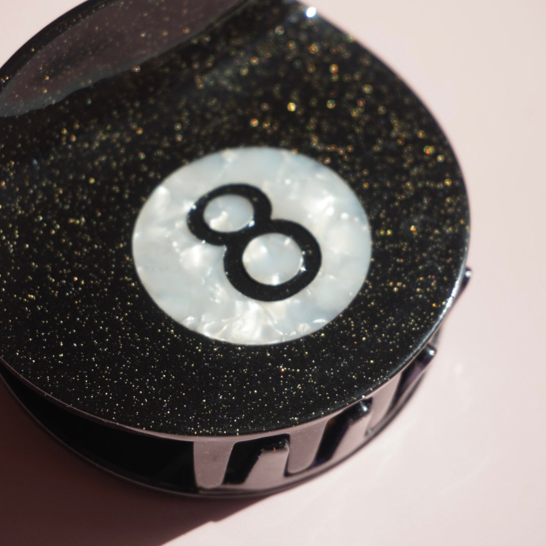 Magic 8 Ball Claw Clip