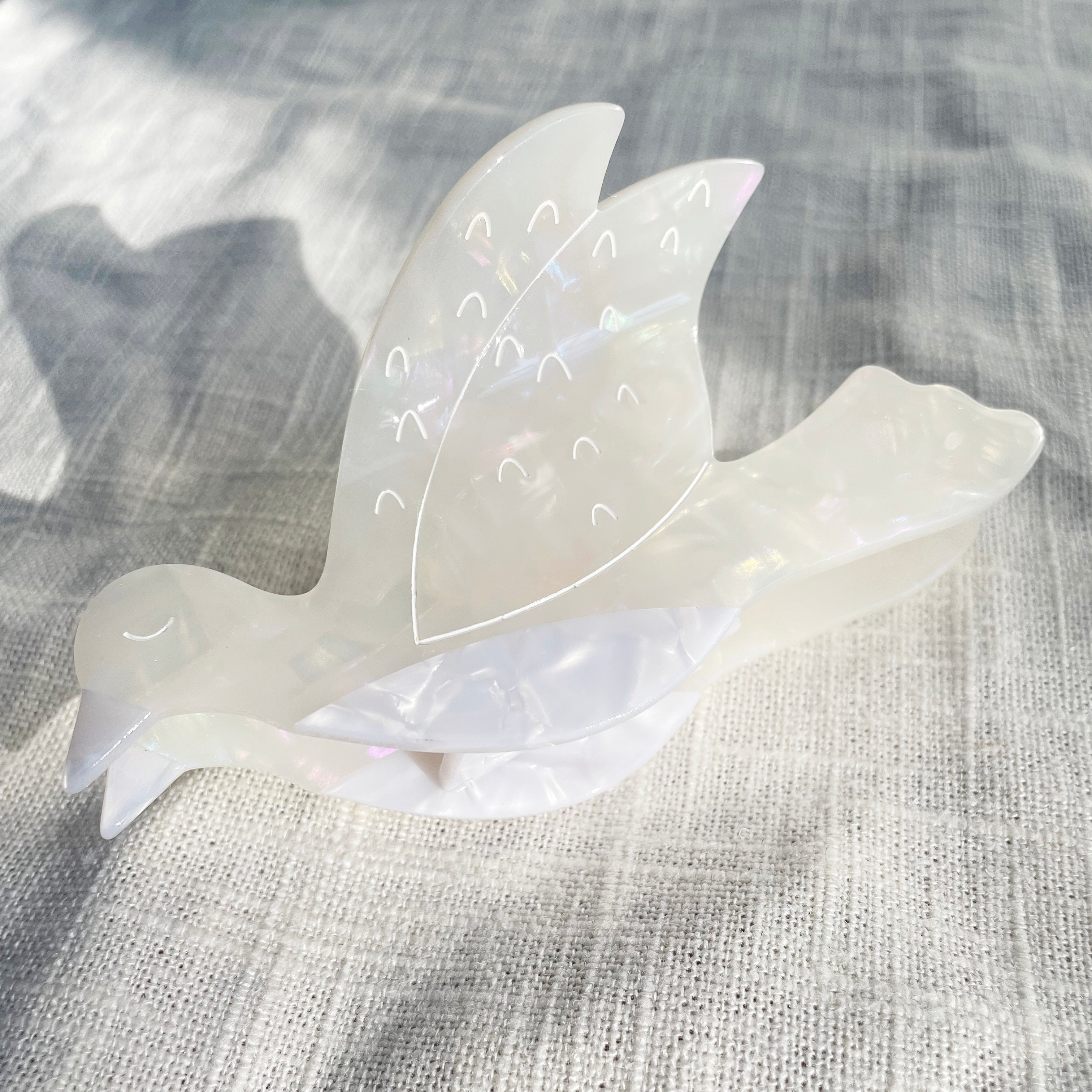 Dove Claw Clip 🕊️