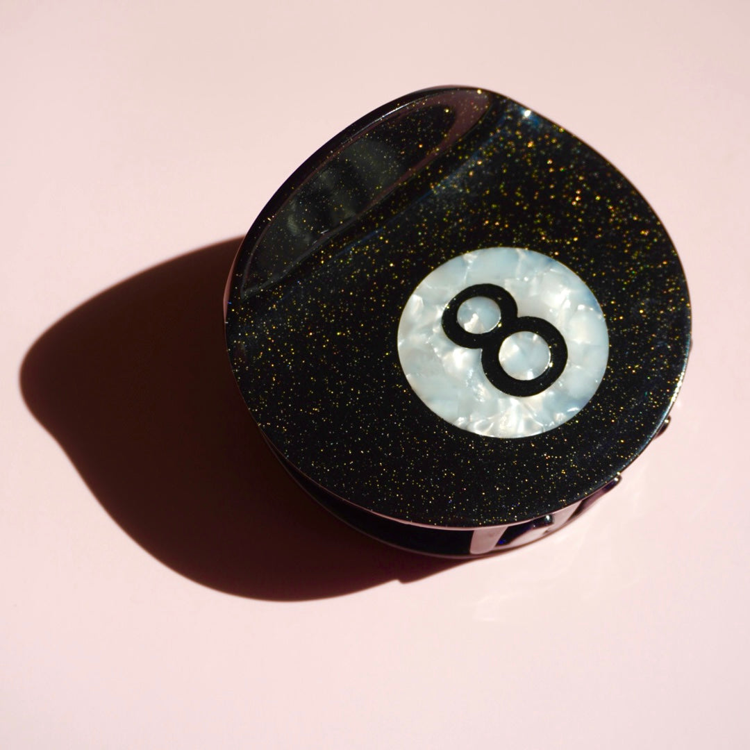 Magic 8 Ball Claw Clip