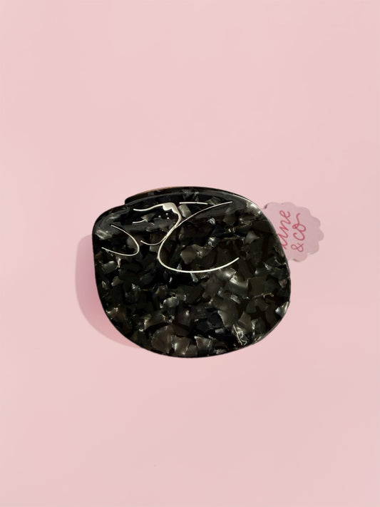 Black Sleeping Dog Claw Clip // Cellulose Acetate