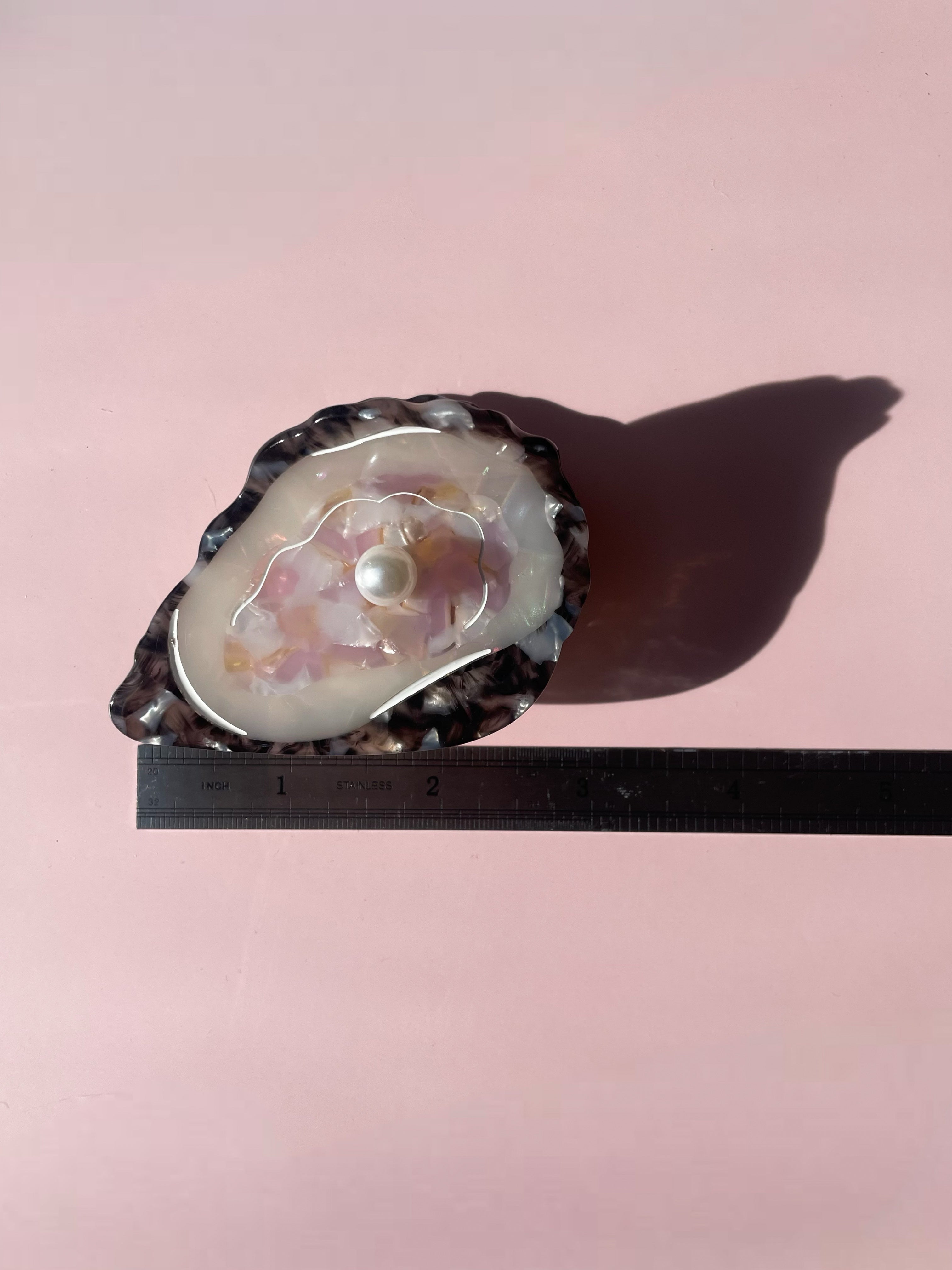 Oyster Claw Clip