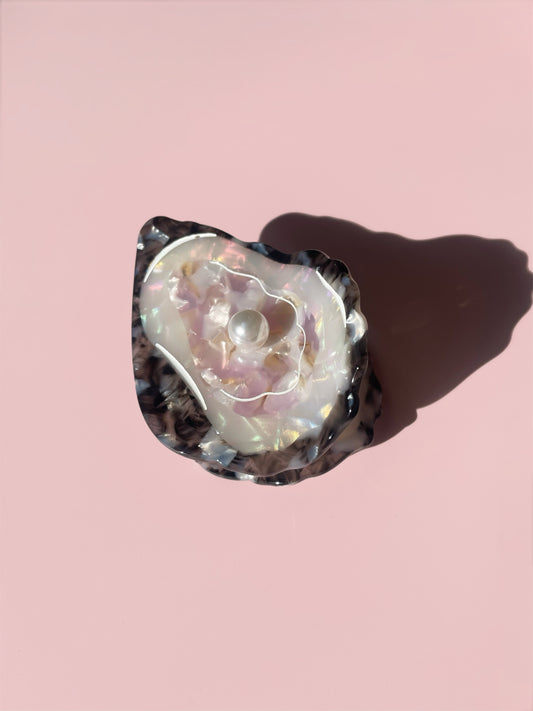 Oyster Claw Clip